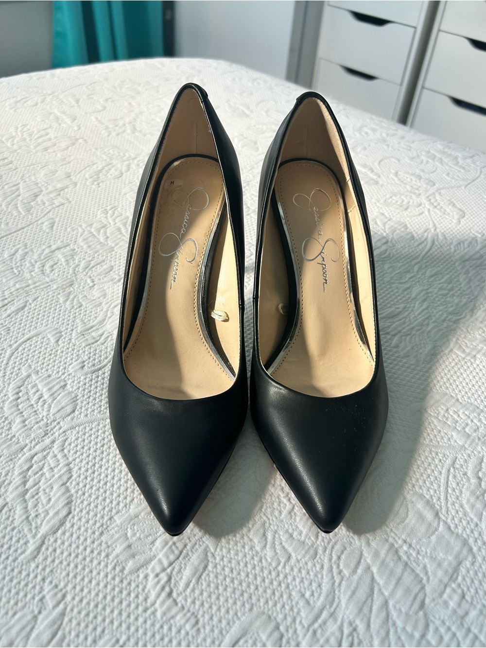 New Jessica Simpson Black Pointed-Toe Leather Pumps - Classic Stiletto
